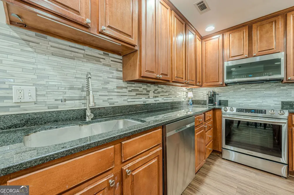 508 Madison CT Smyrna, GA 30080