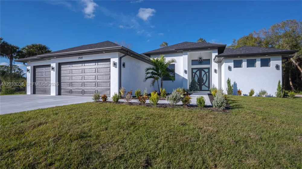 2565 28th Ave Se Naples, FL 34117