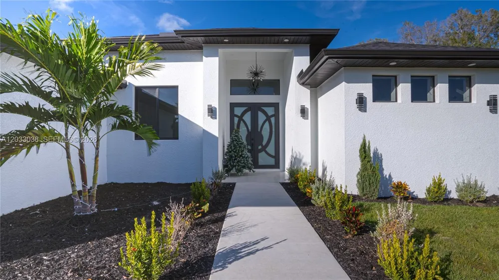 2565 28th Ave Se Naples, FL 34117