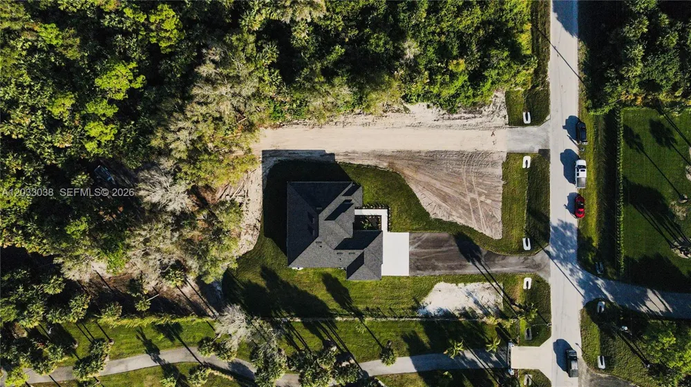 2565 28th Ave Se Naples, FL 34117