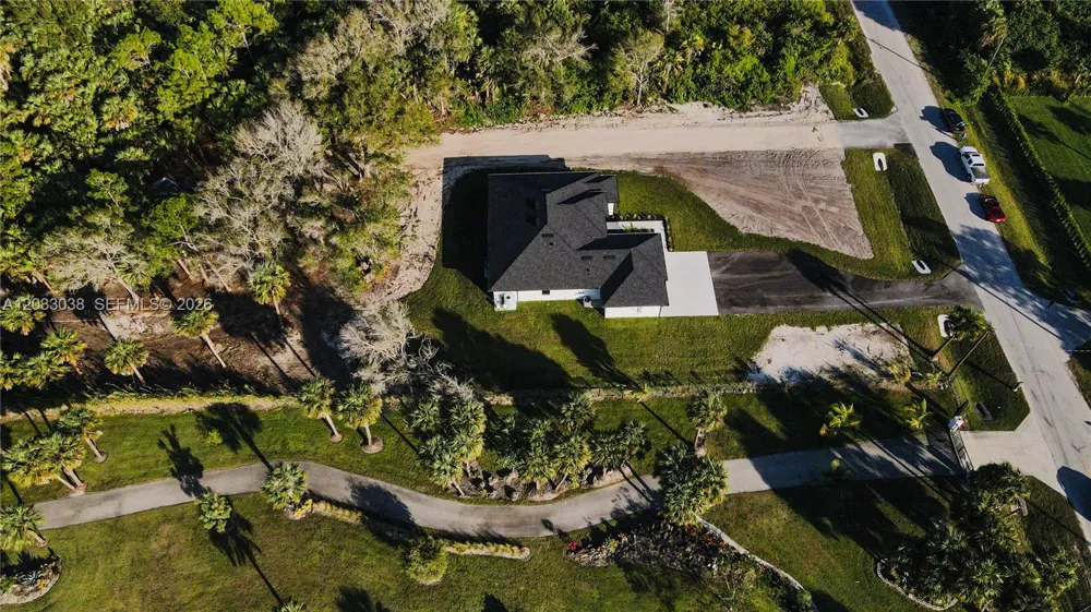 2565 28th Ave Se Naples, FL 34117