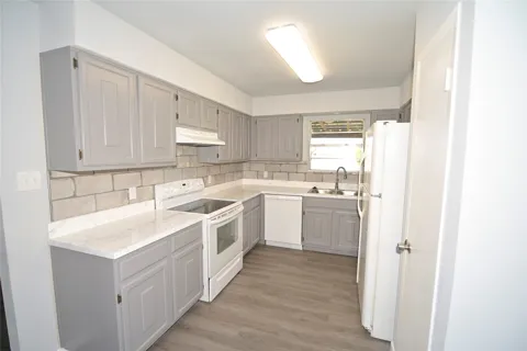 112 Forestwood Drive