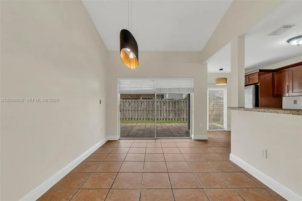 4916 SW 154th Ave Miami, FL 33185