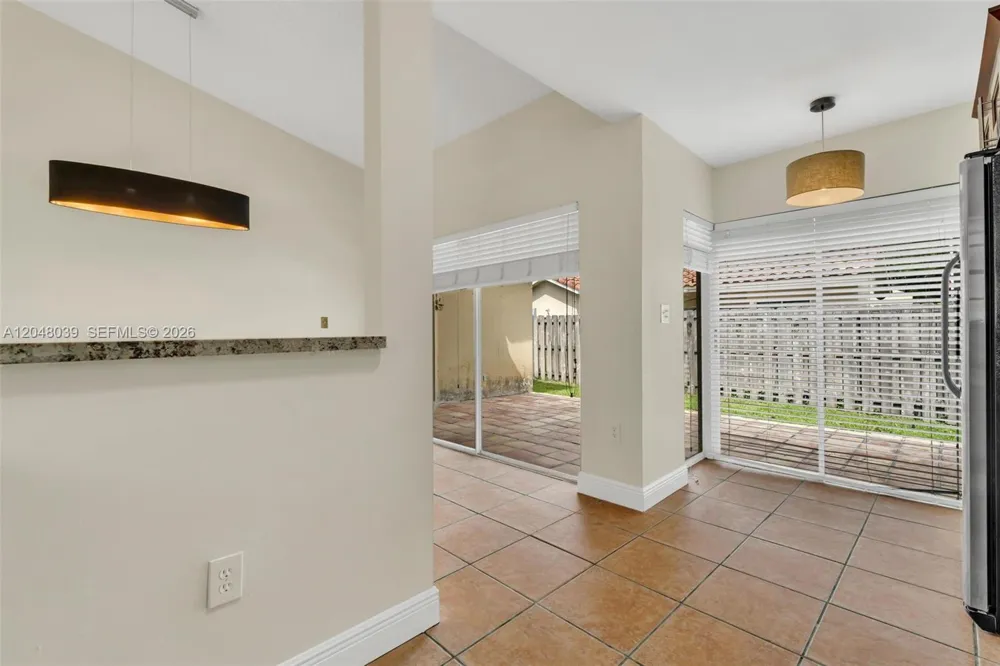 4916 SW 154th Ave Miami, FL 33185