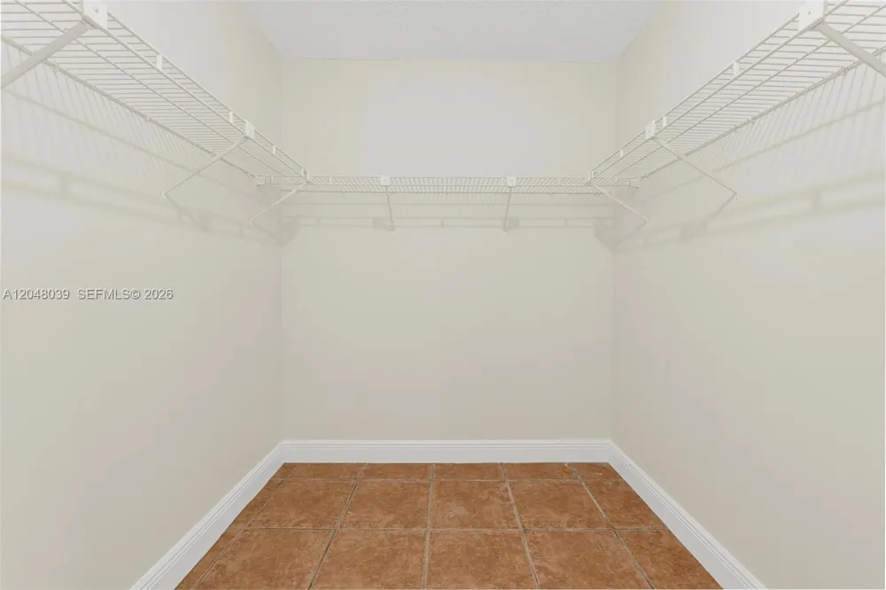 4916 SW 154th Ave Miami, FL 33185