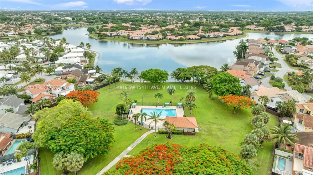 4916 SW 154th Ave Miami, FL 33185