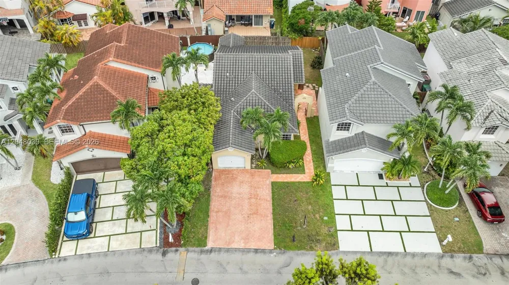 4916 SW 154th Ave Miami, FL 33185