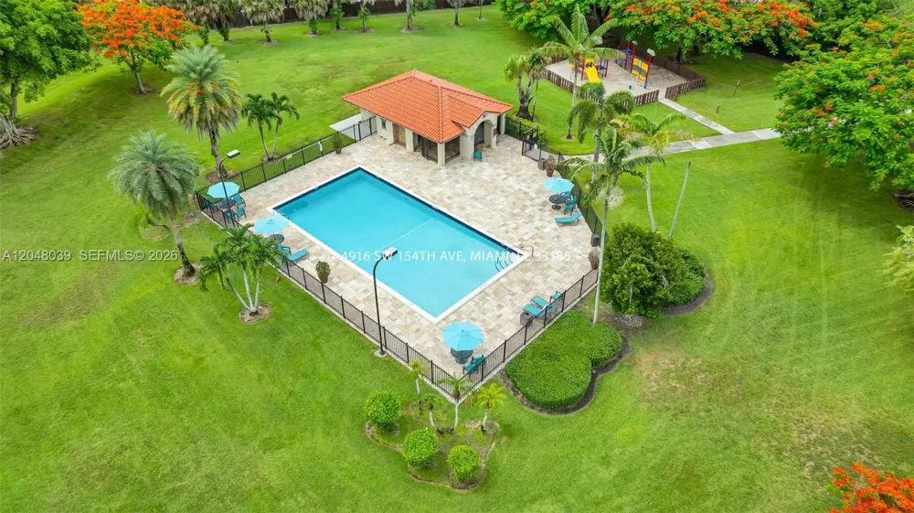4916 SW 154th Ave Miami, FL 33185