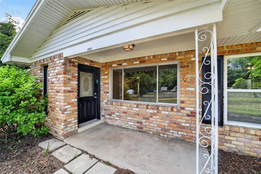 2421 NE 57TH PLACE ocala, FL 34479