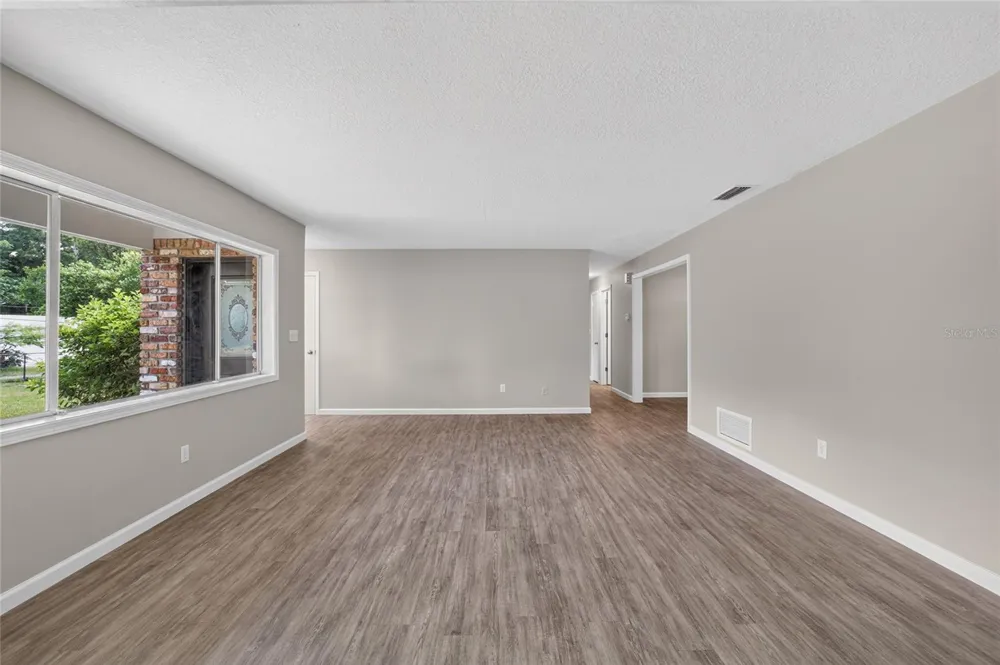 2421 NE 57TH PLACE ocala, FL 34479