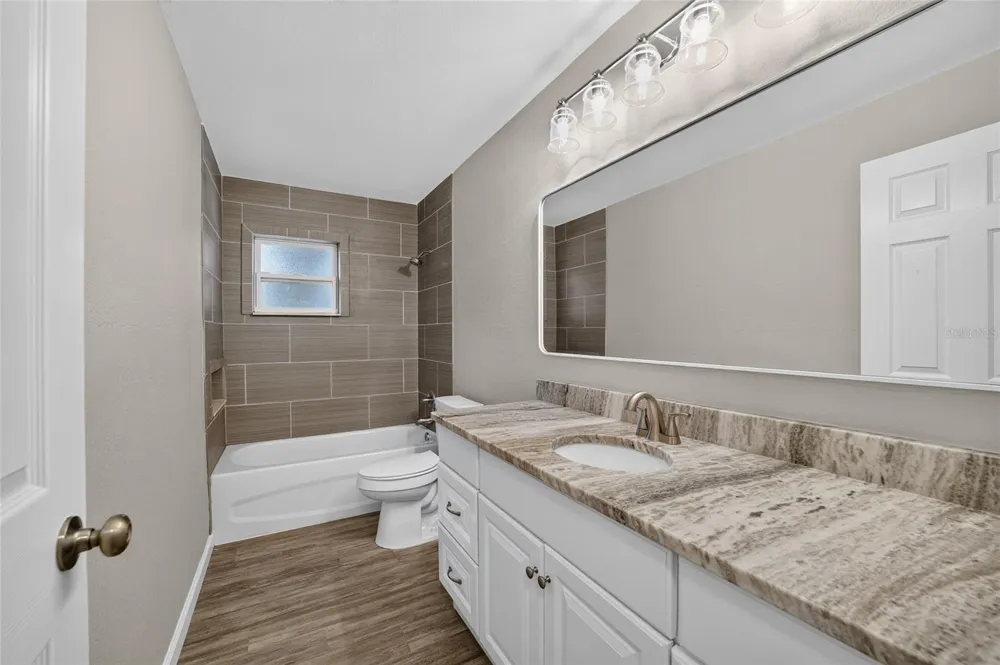 2421 NE 57TH PLACE ocala, FL 34479
