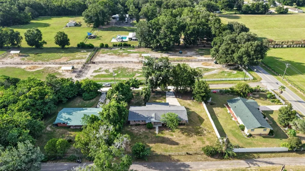 2421 NE 57TH PLACE ocala, FL 34479