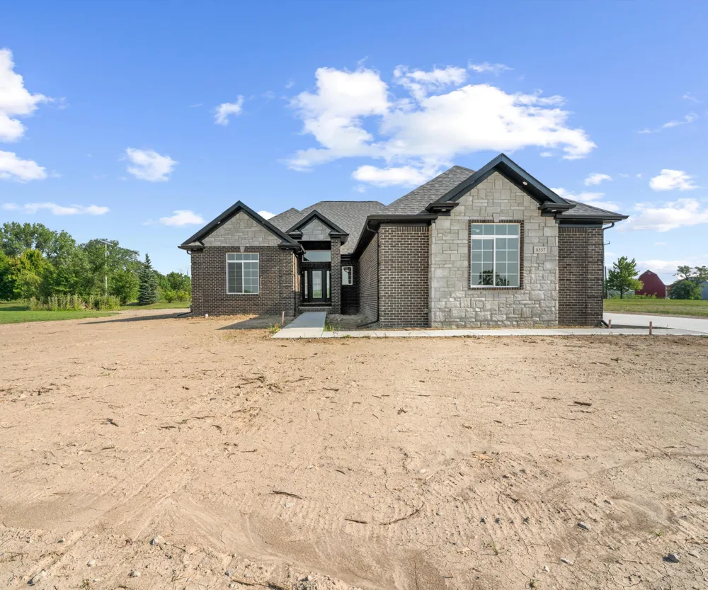 8513 Cobblestone Drive Newport, MI 48166