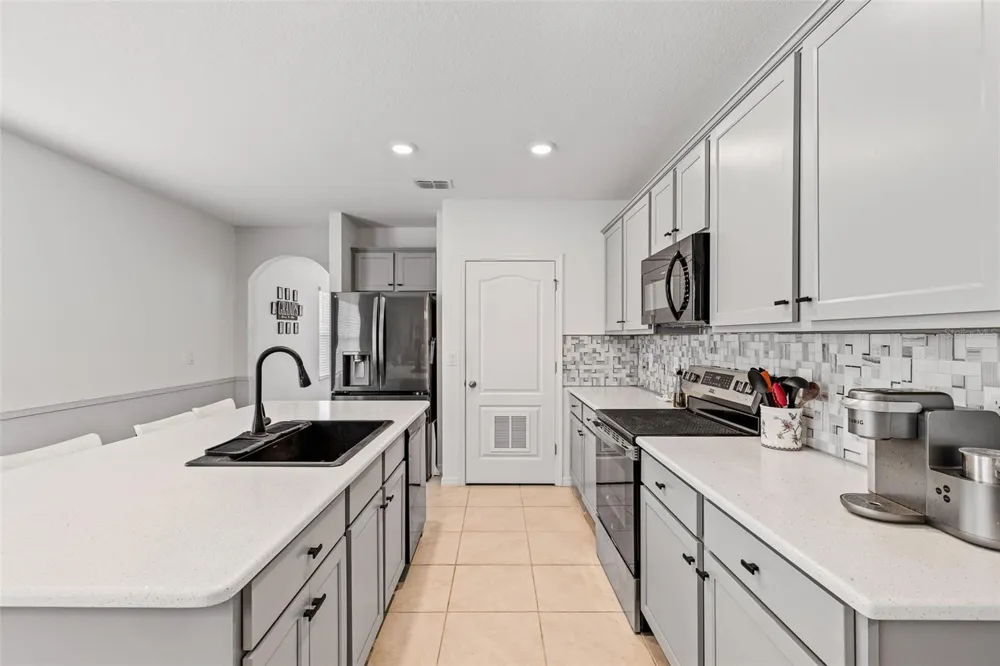 548 ARMOYAN WAY New Smyrna Beach, FL 32168