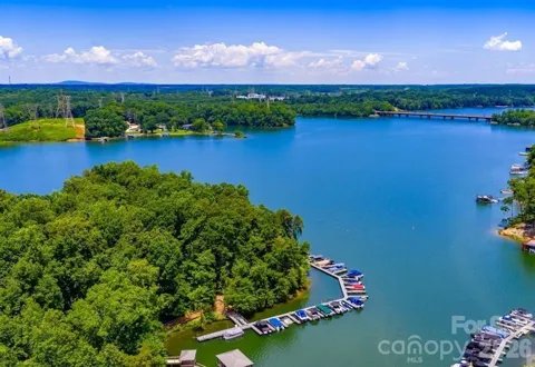 2125 Mt Isle Harbor Drive