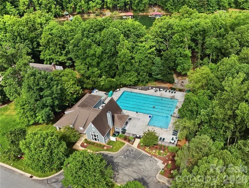 2125 Mt Isle Harbor Drive Charlotte, NC 28214