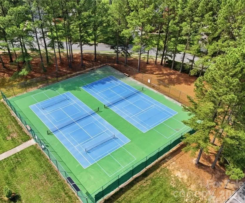 2125 Mt Isle Harbor Drive Charlotte, NC 28214