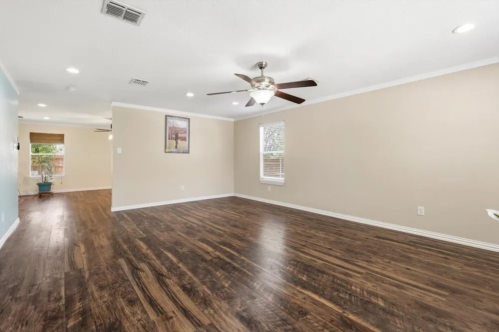 800 Poncho Lane Fort Worth, TX 76052