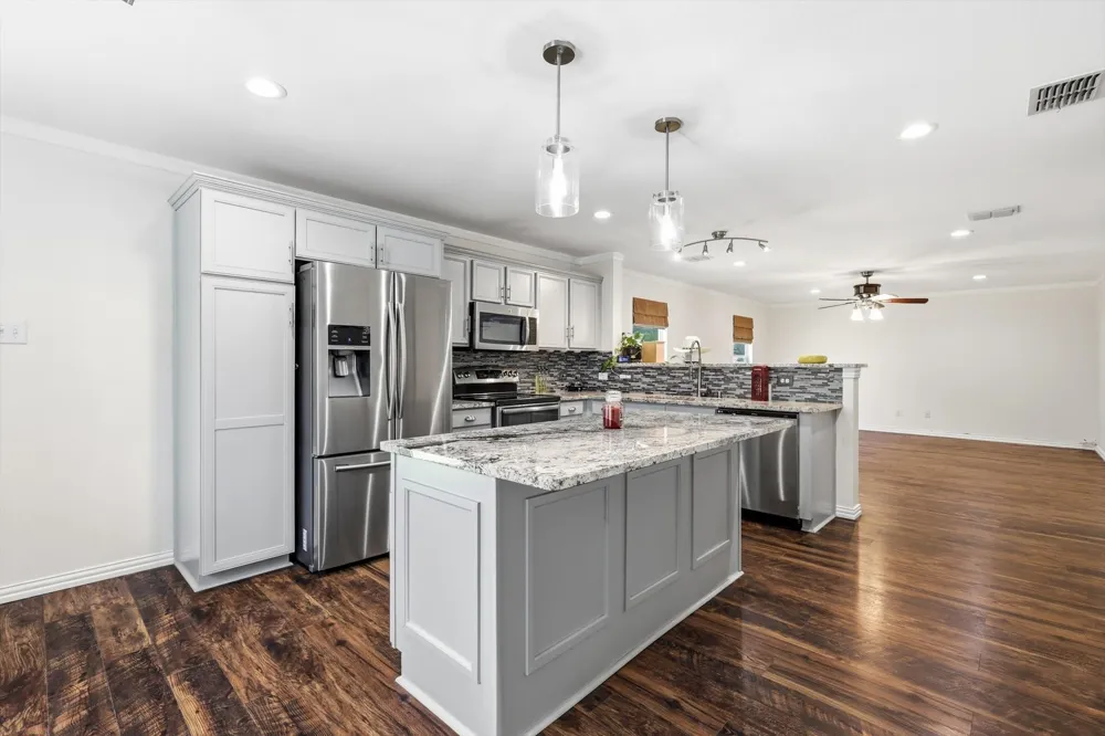 800 Poncho Lane Fort Worth, TX 76052