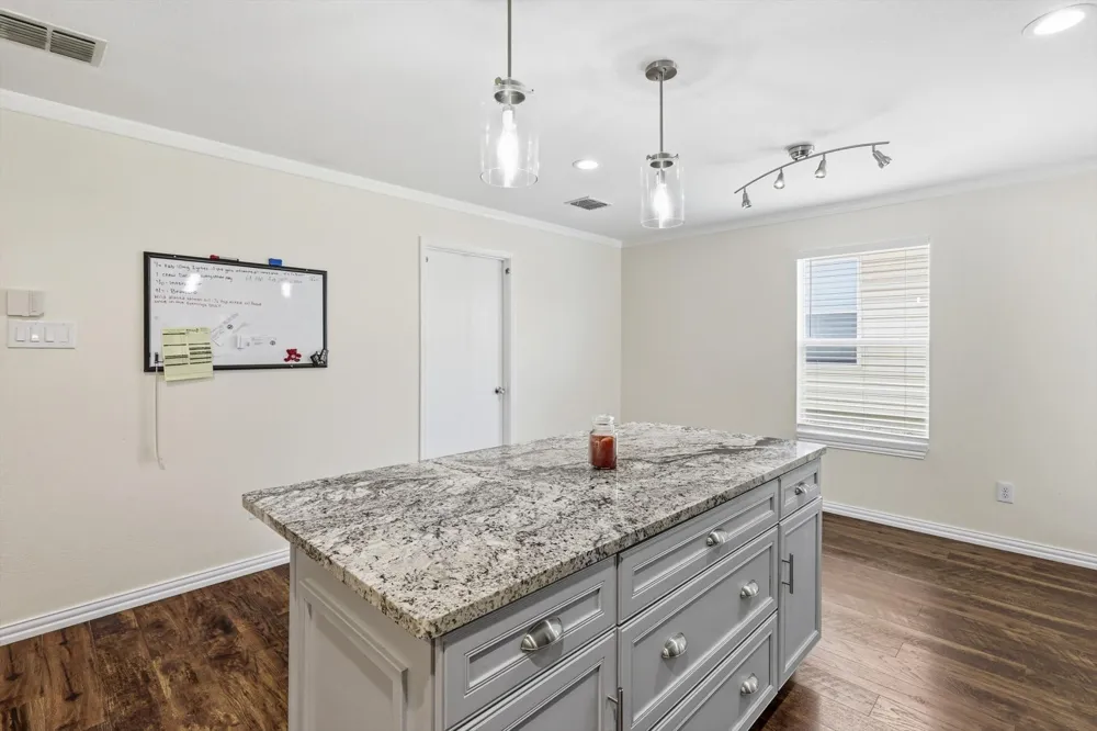 800 Poncho Lane Fort Worth, TX 76052