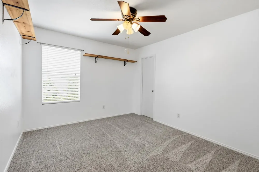 800 Poncho Lane Fort Worth, TX 76052