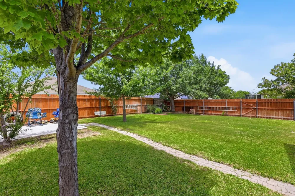 800 Poncho Lane Fort Worth, TX 76052