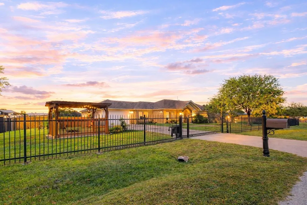 319 Pinedale Ave Arcola, TX 77583