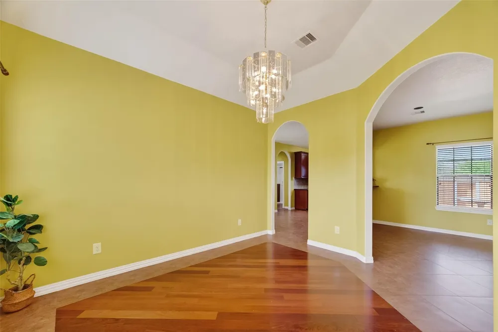 319 Pinedale Ave Arcola, TX 77583