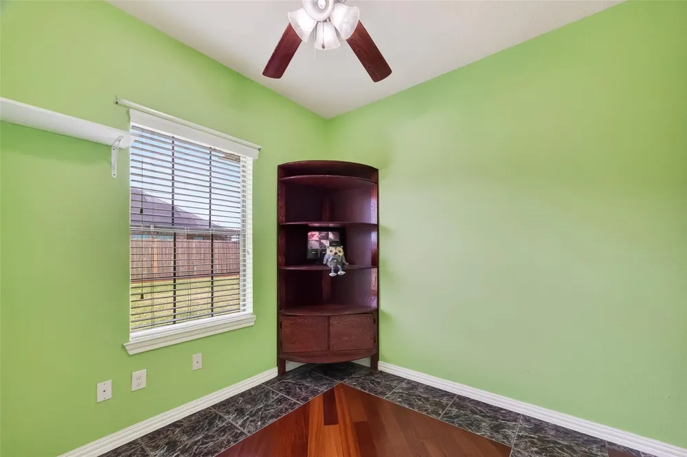 319 Pinedale Ave Arcola, TX 77583