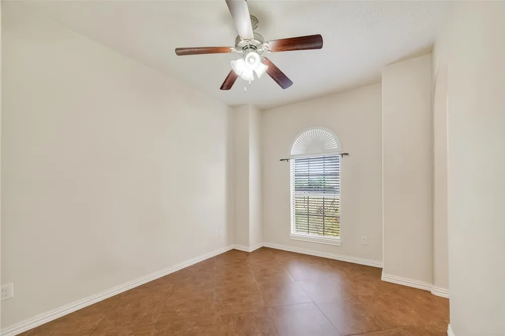 319 Pinedale Ave Arcola, TX 77583