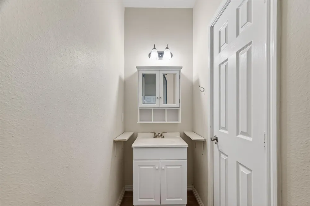 319 Pinedale Ave Arcola, TX 77583