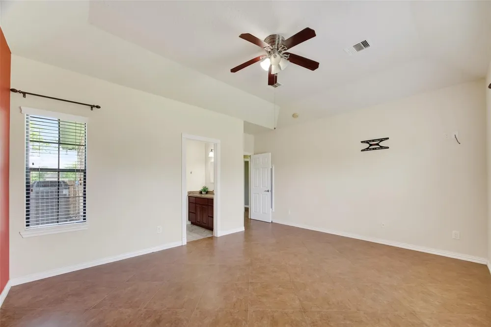 319 Pinedale Ave Arcola, TX 77583