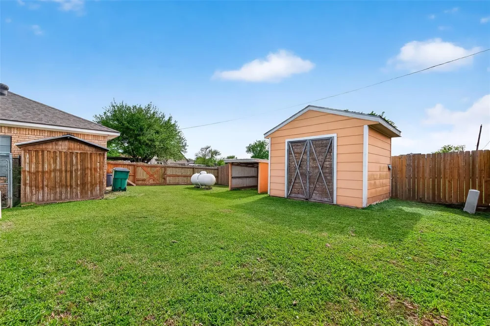 319 Pinedale Ave Arcola, TX 77583