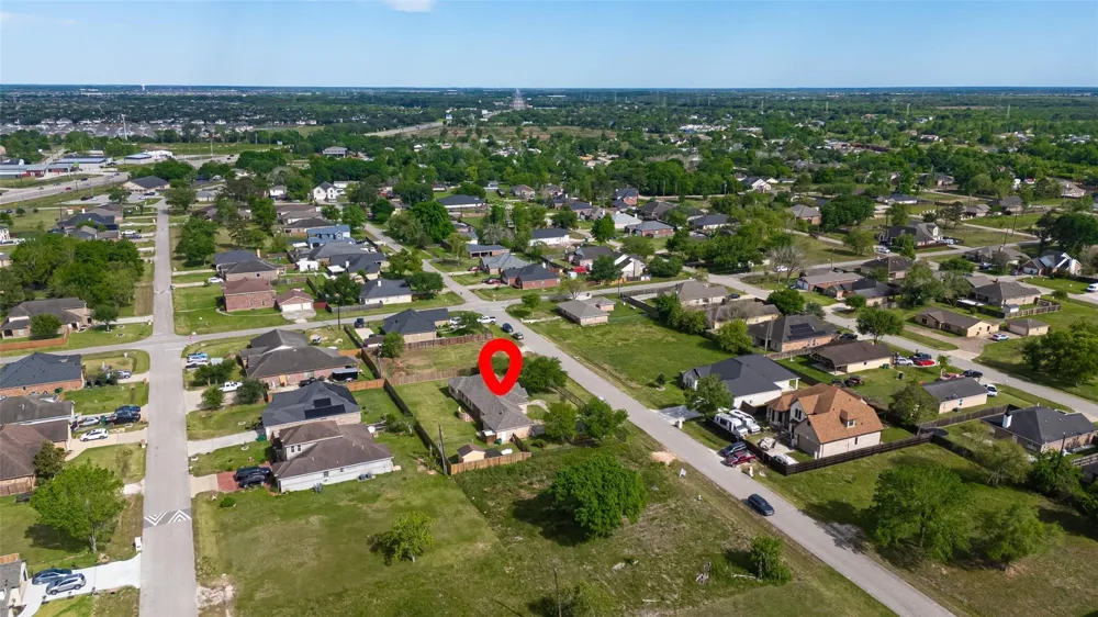 319 Pinedale Ave Arcola, TX 77583