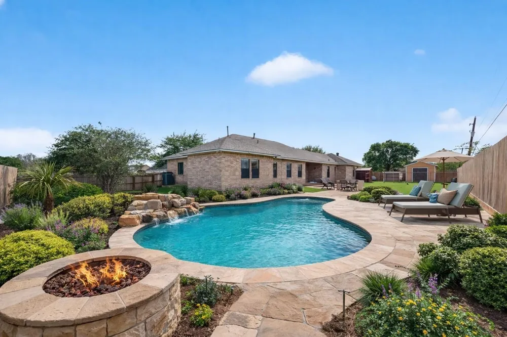 319 Pinedale Ave Arcola, TX 77583