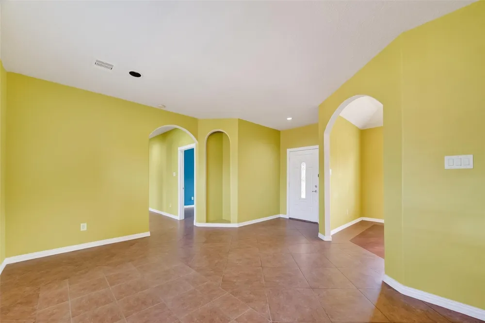319 Pinedale Ave Arcola, TX 77583