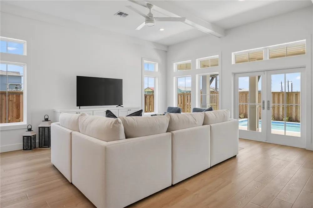 536 Black Marlin Drive Port Aransas, TX 78373