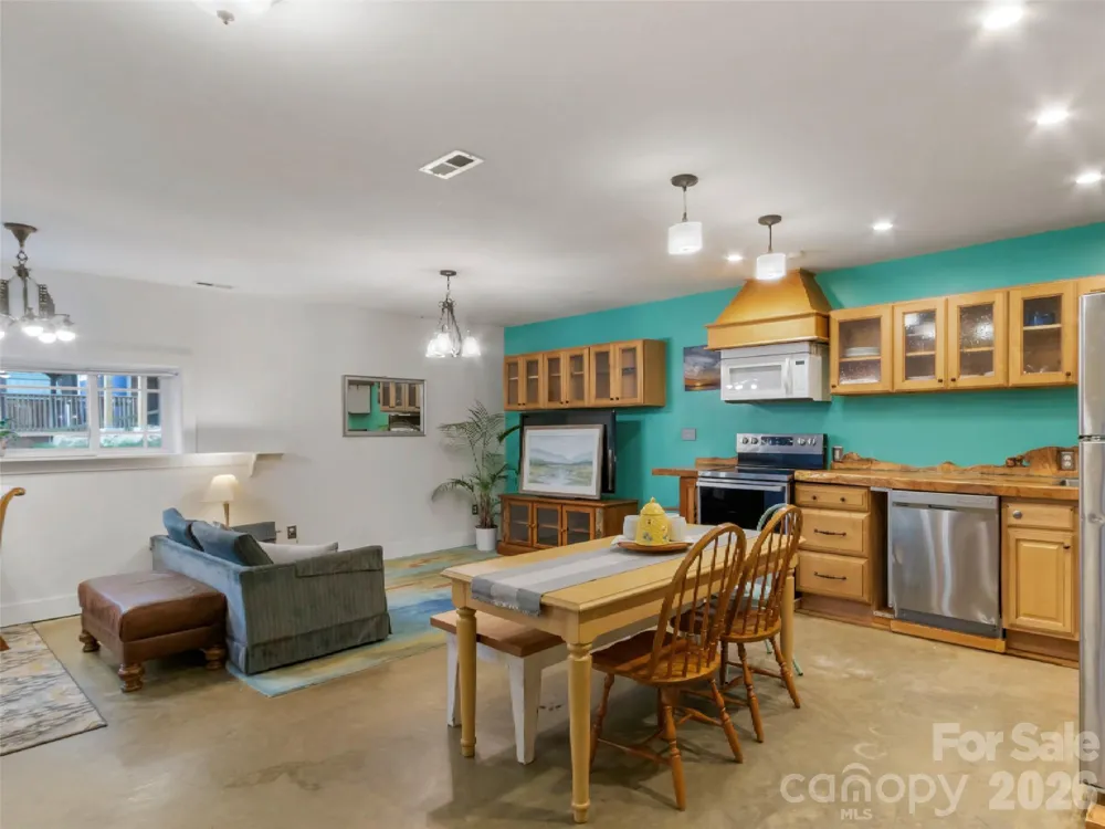 127 Riverview Drive #8 & 8B Asheville, NC 28806