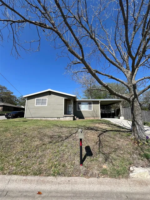 1106 Foster Lane