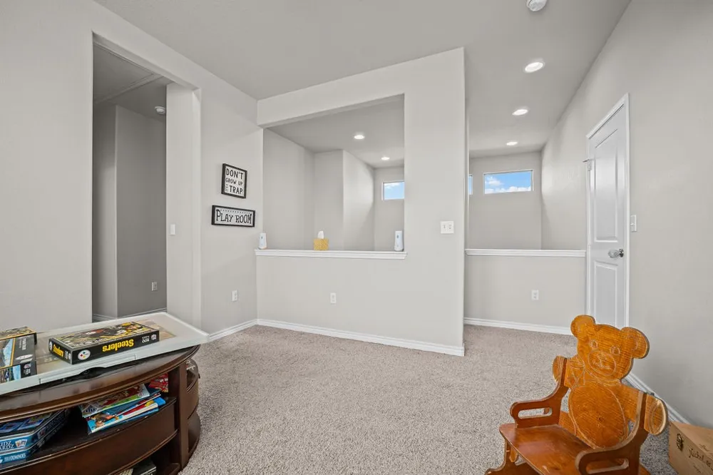 1021 Pasadena Portland, TX 78374