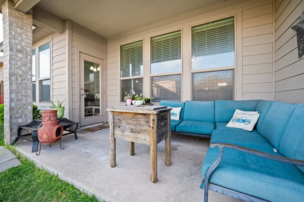 1021 Pasadena Portland, TX 78374