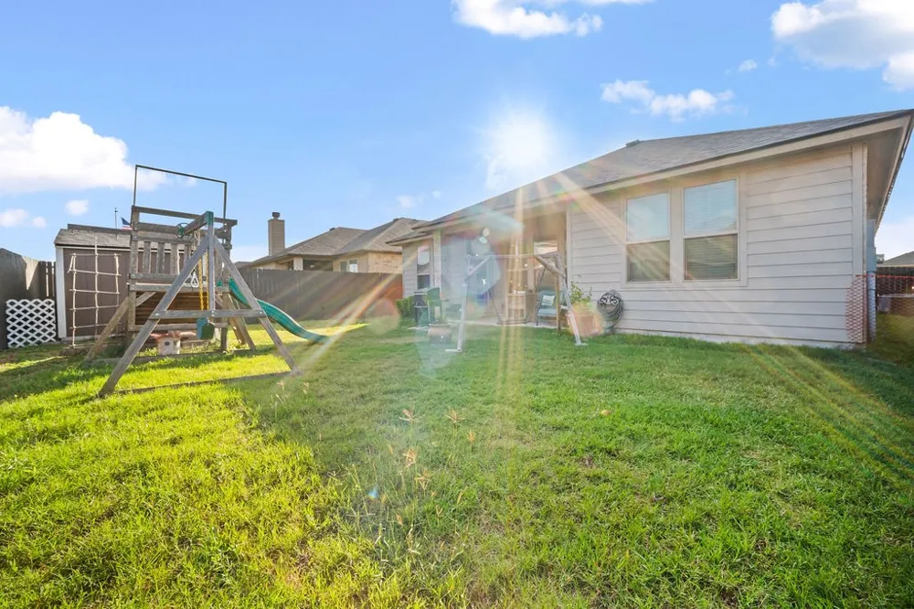 1021 Pasadena Portland, TX 78374