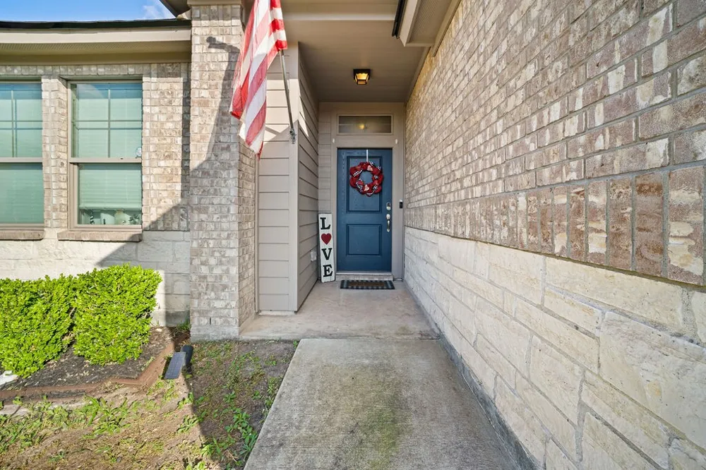 1021 Pasadena Portland, TX 78374