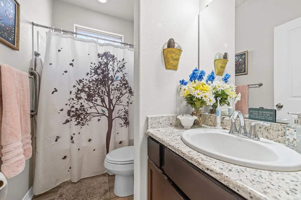 1021 Pasadena Portland, TX 78374