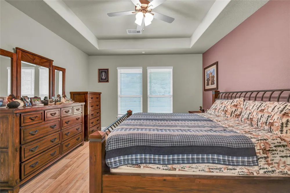 411 S Amherst Drive West Columbia, TX 77486