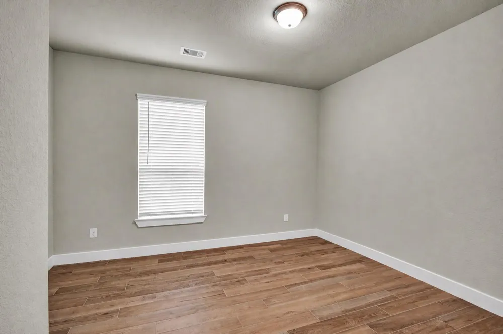 411 S Amherst Drive West Columbia, TX 77486