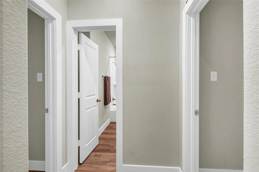 411 S Amherst Drive West Columbia, TX 77486
