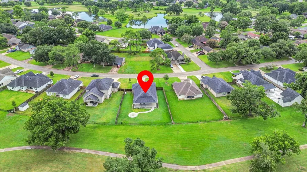 411 S Amherst Drive West Columbia, TX 77486