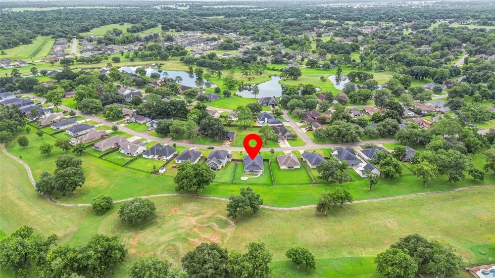 411 S Amherst Drive West Columbia, TX 77486