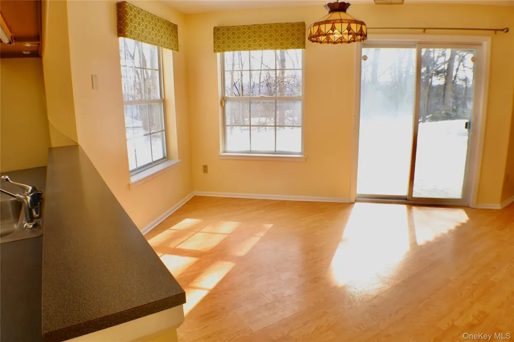 305 Gazebo Court New Windsor, NY 12553